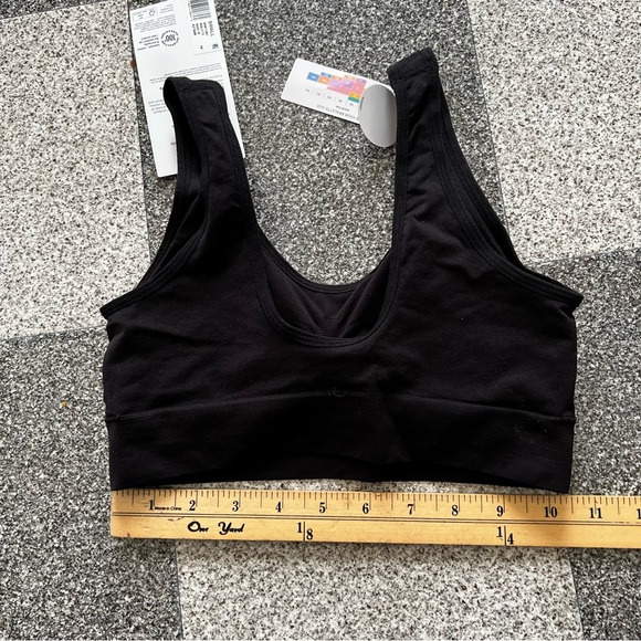 NWT Women's Jockey Generation Seamfree Stretch Black Sports Bra Size Small - Picture 8 of 10